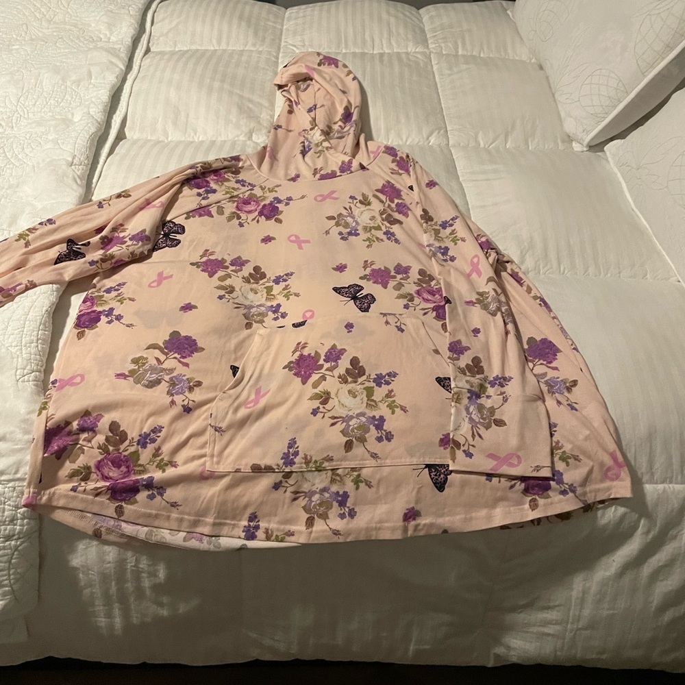 LuLaRoe breast cancer awareness Amber hoodie. 3X